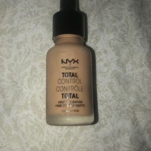 Nyx drop foundation